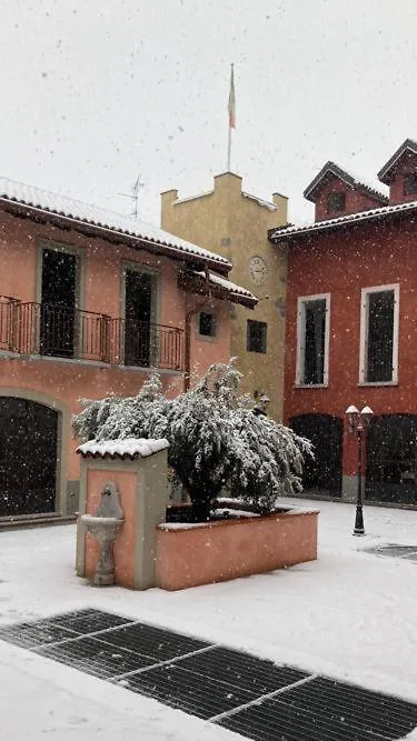 La Corte Di Vicolo Torre Uboldo Appartamento